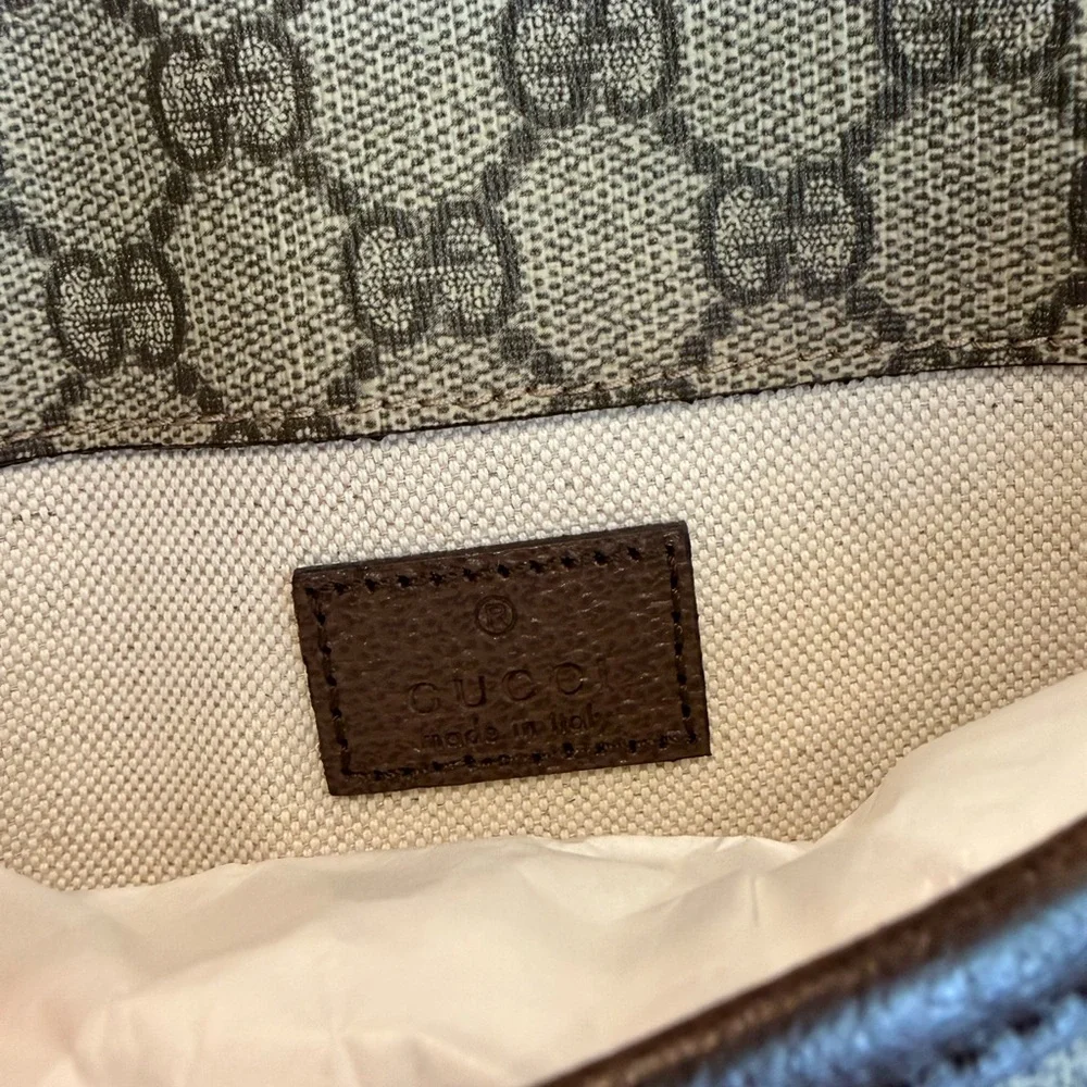 Gucci GG Web Supreme Canvas Crossbody Belt Bag - Picture 4 of 7